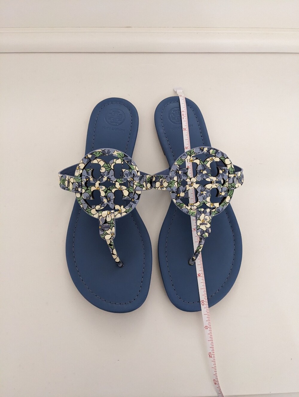EUC! Tory Burch Miller Sandal Blue Terrace Ditsy Patent Leather Floral Size 9.5 - Picture 12 of 16